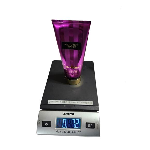 Victoria's‎ Secret LOVE ADDICT FRAGRANCE LOTION~ 6.7 FL OZ - Picture 2 of 2